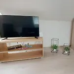 Pre 5 Osob, 2 Spalne, Podlavice 24h Self Checkin Банска-Бистрица
