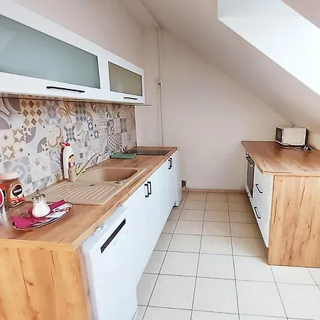 Appartement Pre 5 Osôb, 2 Spálne, Podlavice 24h Self Checkin