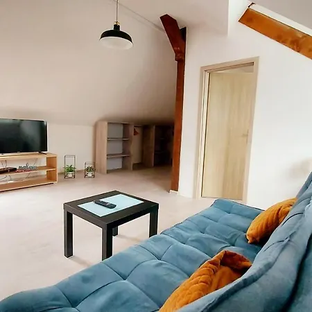 Appartement Pre 5 Osôb, 2 Spálne, Podlavice 24h Self Checkin