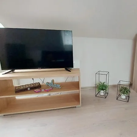 Pre 5 Osob, 2 Spalne, Podlavice 24h Self Checkin Banská Bystrica