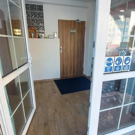 Pre 5 Osob, 2 Spalne, Podlavice 24h Self Checkin *