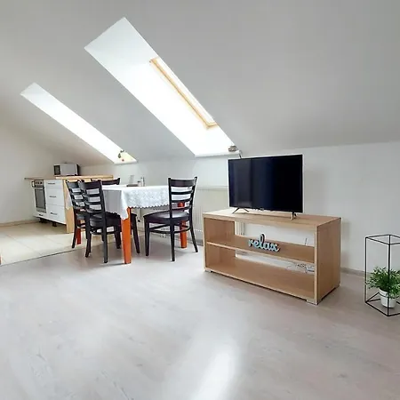 Pre 5 Osob, 2 Spalne, Podlavice 24h Self Checkin * Banská Bystrica