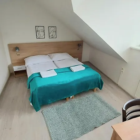 Pre 5 Osob, 2 Spalne, Podlavice 24h Self Checkin Apartment *